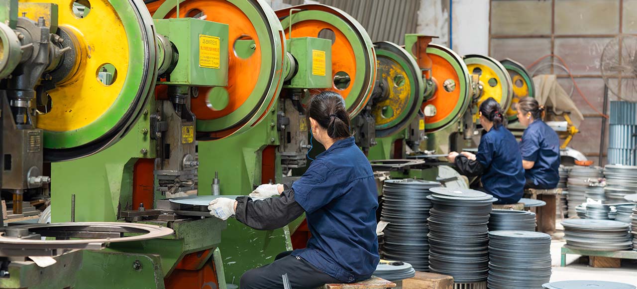 Chosen workers assembling the industrial fan 05